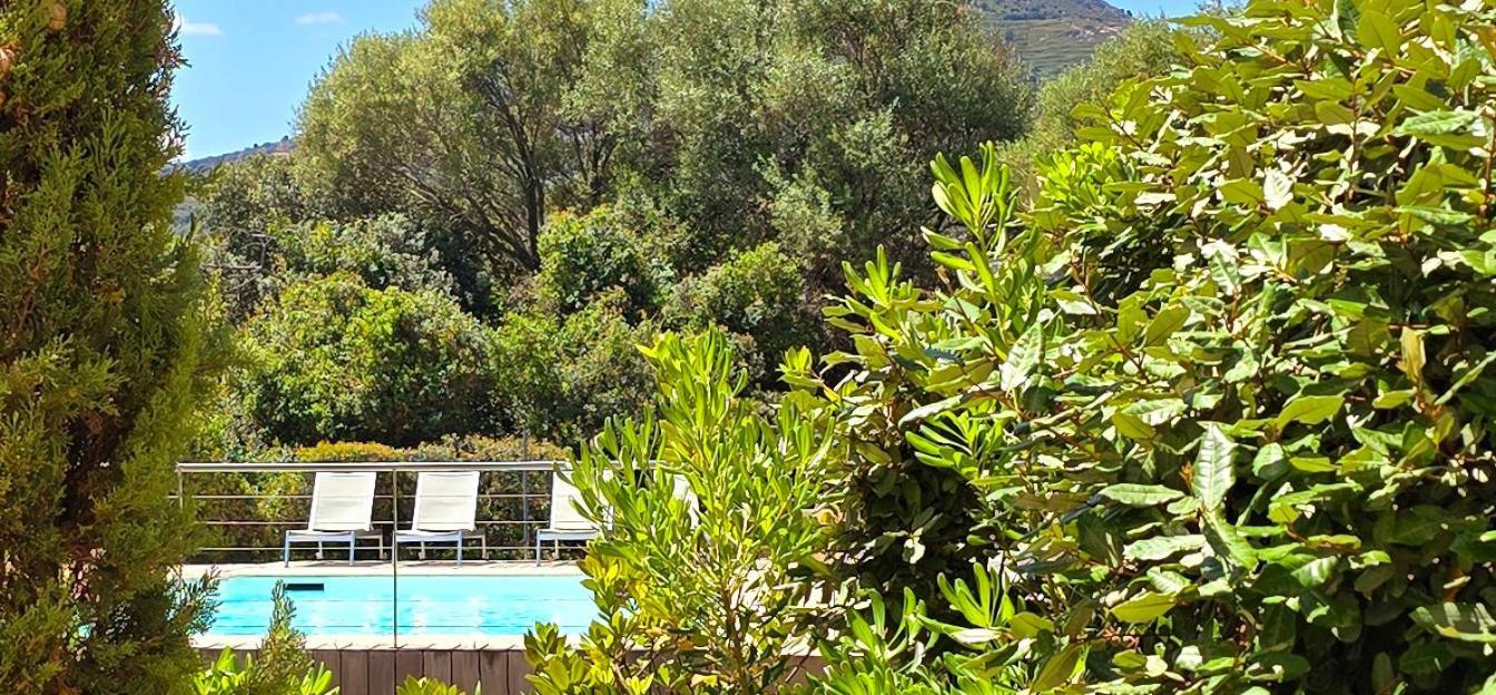Hotel Cala Di L'Oru เอลเลอรูซ ภายนอก รูปภาพ