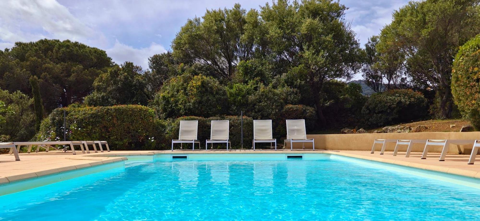 Hotel Cala Di L'Oru เอลเลอรูซ ภายนอก รูปภาพ